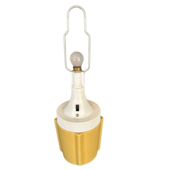 Hipwell Mfg. Co. No. 150 Cordless Battery Operated Leisure Lamp *Read* - Picture 2 of 13